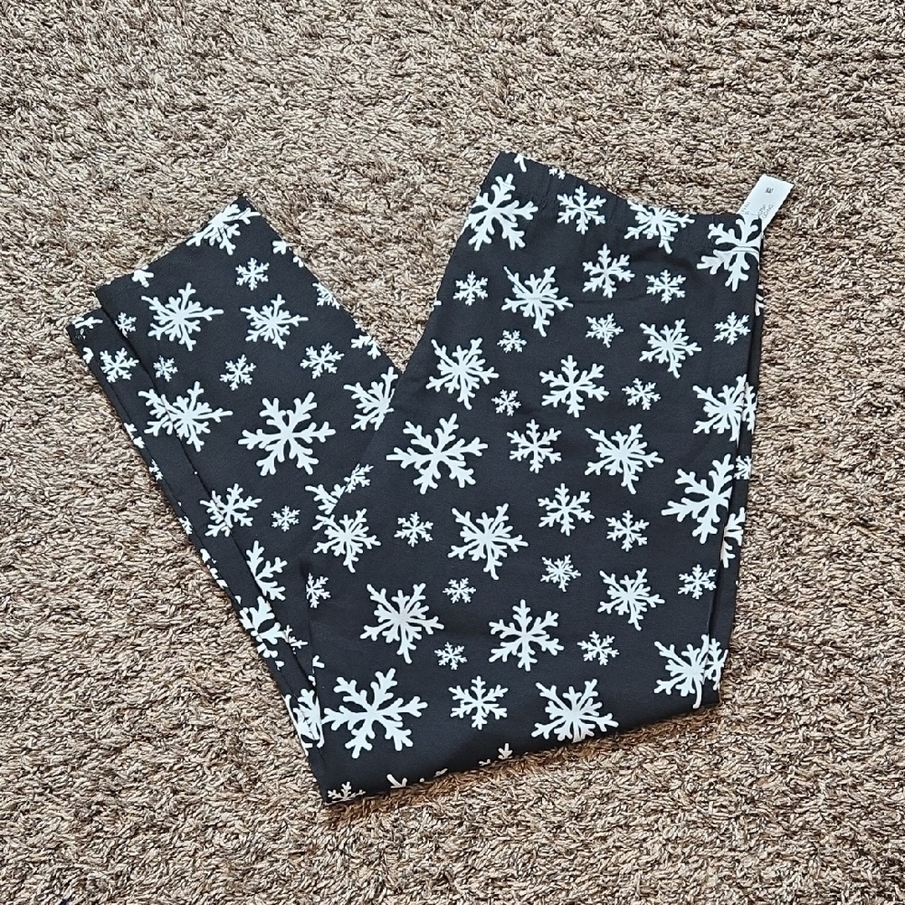Holiday Leggings XXL 19 Ankle Length Plus Size Snowflake Leggings Pants